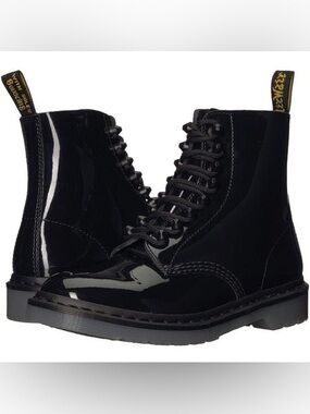 Women’s 7 Dr Martens Black 1460 Pascal Stud Patent Boots
